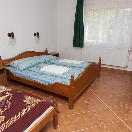 Páratlan Apartmanház Szilvásvárad Esterno foto