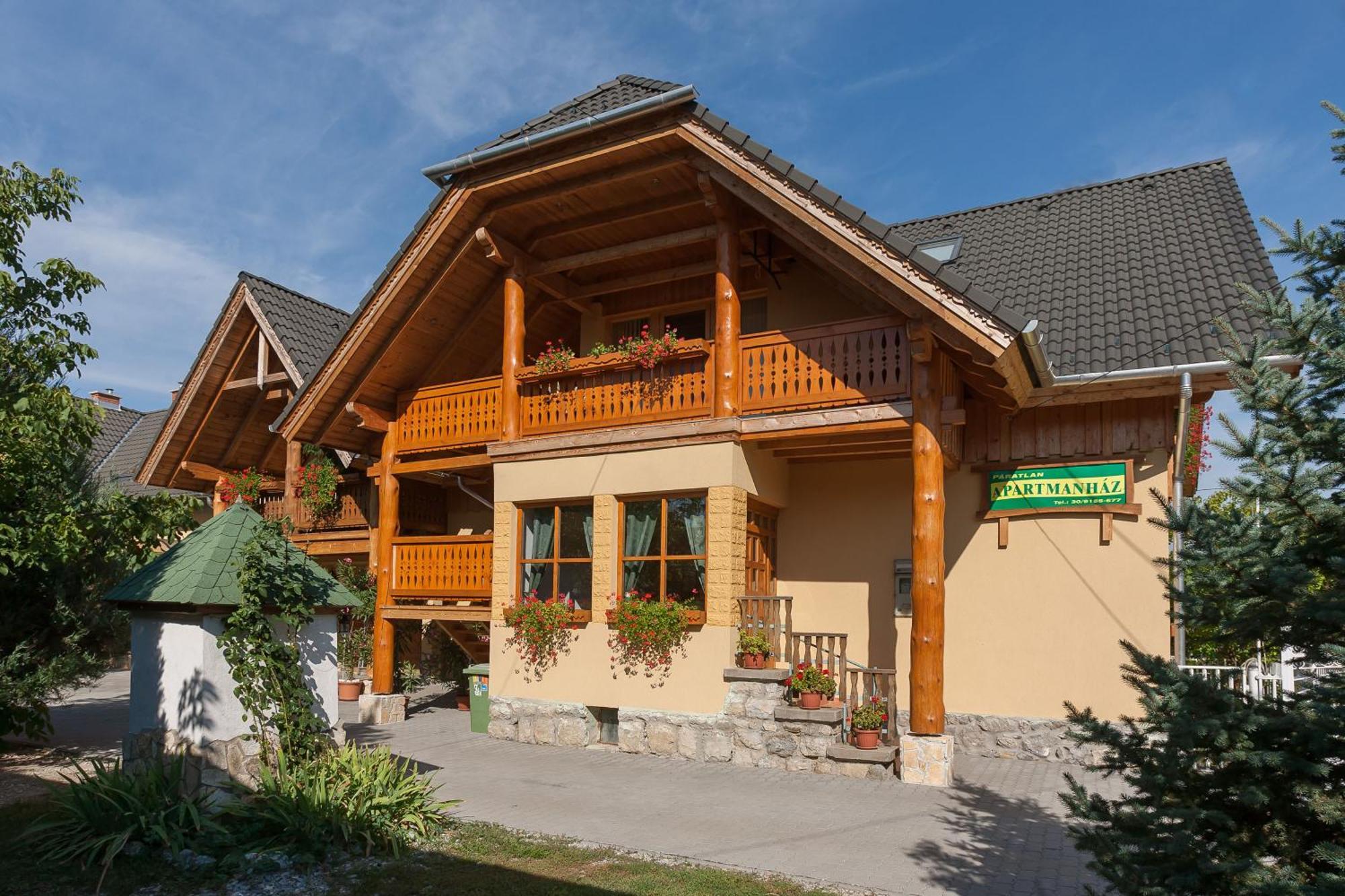 Páratlan Apartmanház Szilvásvárad Esterno foto